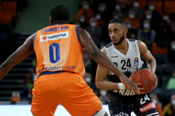 了一系列互 了一系列互